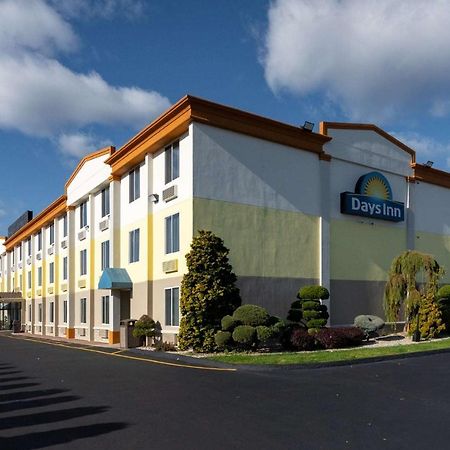 Days Inn By Wyndham Hartford/Closest Downtown Bagian luar foto