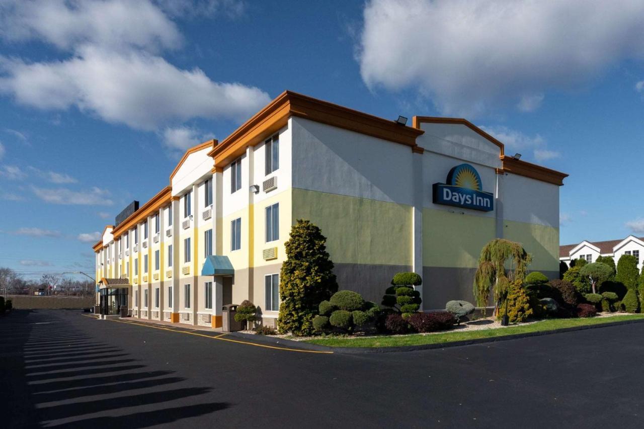 Days Inn By Wyndham Hartford/Closest Downtown Bagian luar foto