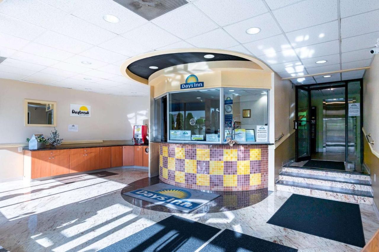 Days Inn By Wyndham Hartford/Closest Downtown Bagian luar foto