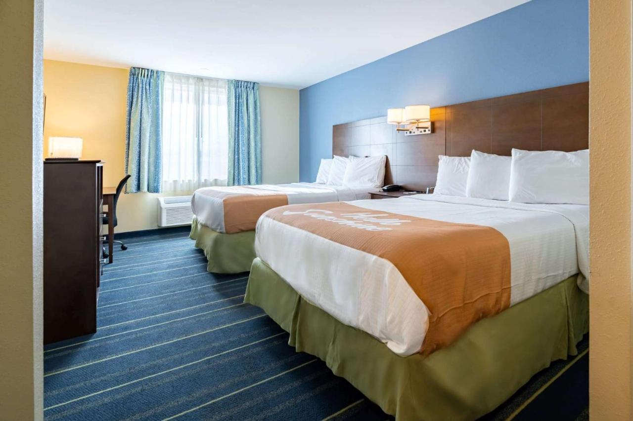 Days Inn By Wyndham Hartford/Closest Downtown Bagian luar foto
