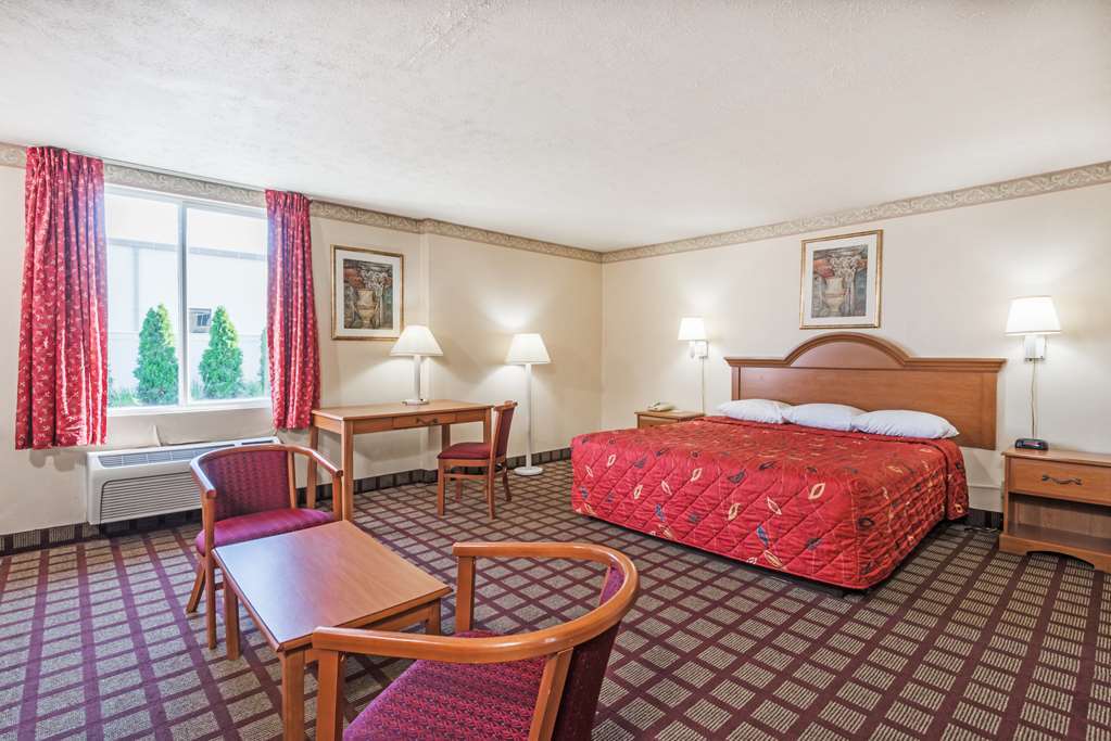 Days Inn By Wyndham Hartford/Closest Downtown Ruang foto
